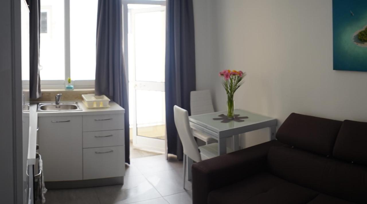 Gzira Wonderful Apartments With Shared Jacuzzi And Panorama Rooftop מראה חיצוני תמונה
