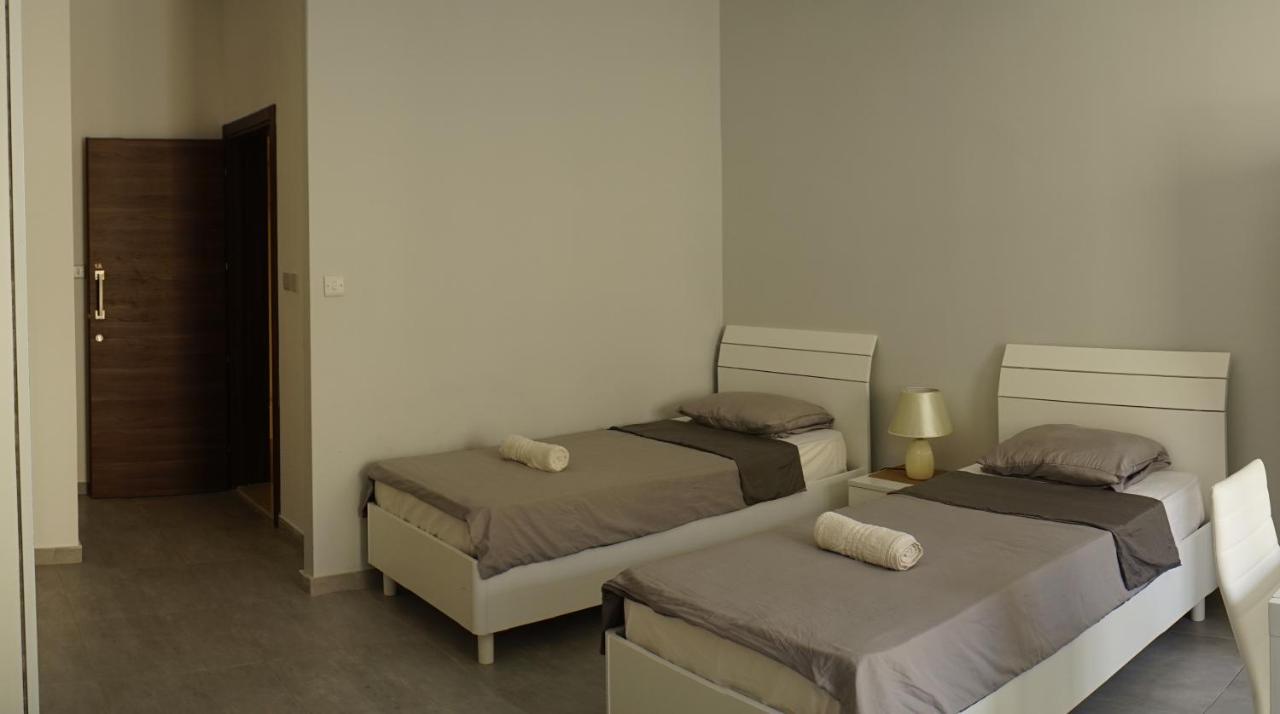 Gzira Wonderful Apartments With Shared Jacuzzi And Panorama Rooftop מראה חיצוני תמונה