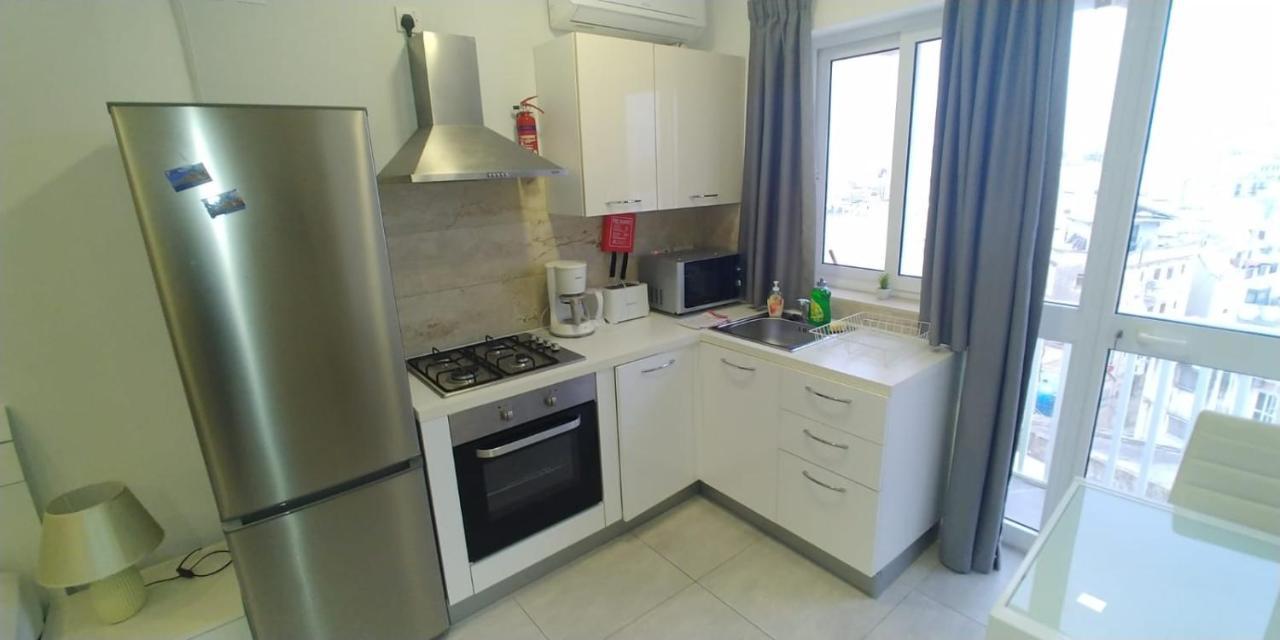 Gzira Wonderful Apartments With Shared Jacuzzi And Panorama Rooftop מראה חיצוני תמונה