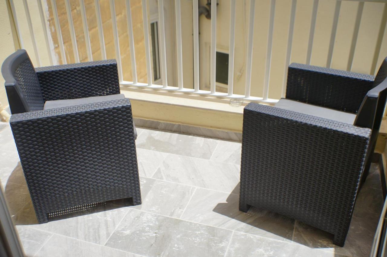 Gzira Wonderful Apartments With Shared Jacuzzi And Panorama Rooftop מראה חיצוני תמונה
