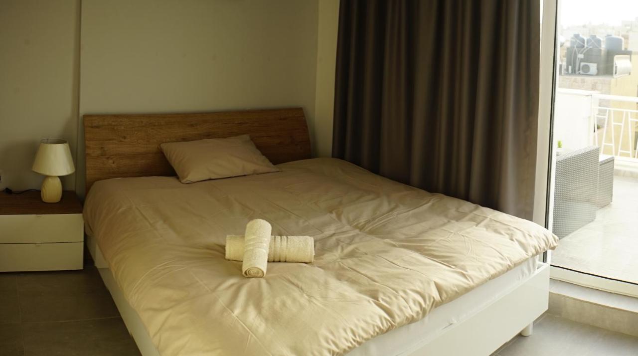 Gzira Wonderful Apartments With Shared Jacuzzi And Panorama Rooftop מראה חיצוני תמונה