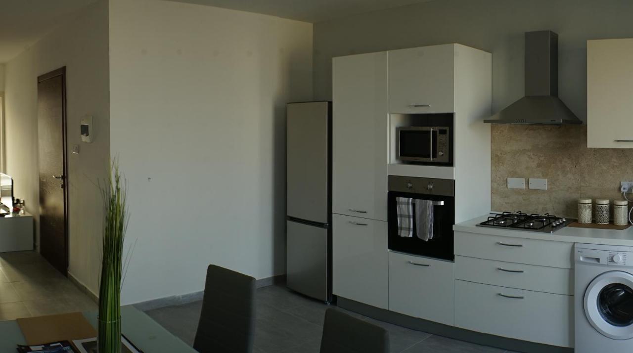 Gzira Wonderful Apartments With Shared Jacuzzi And Panorama Rooftop מראה חיצוני תמונה